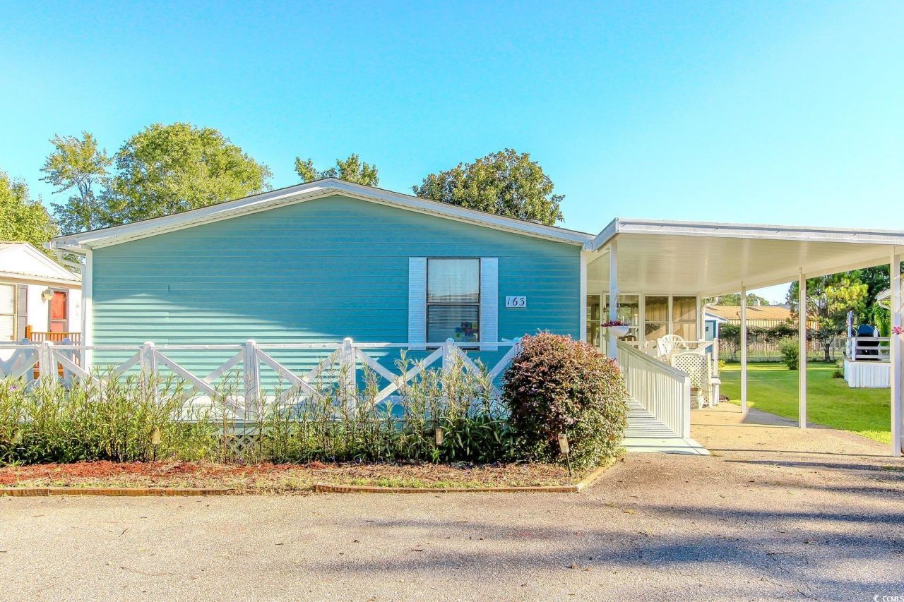 163 Crooked Island Circle Photo 1