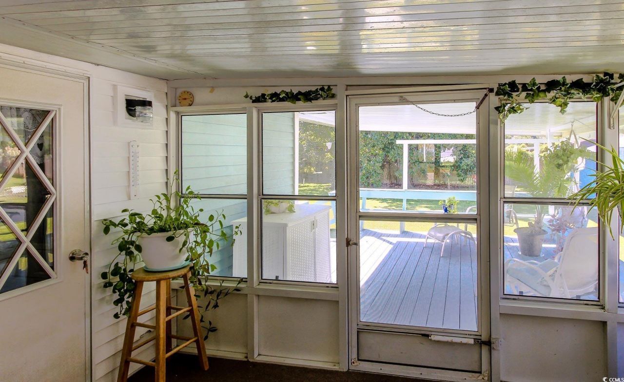 163 Crooked Island Circle Photo 28