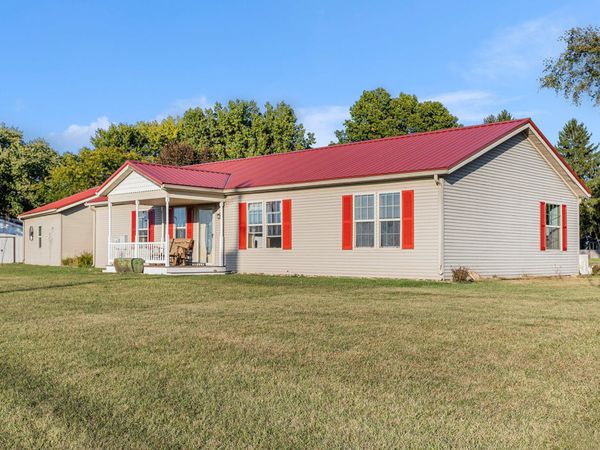 448 Long Lake Road, Colon, MI 49040