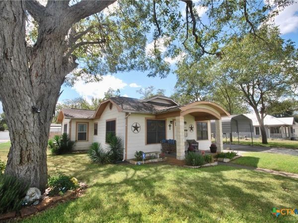302 S Main Street, Schulenburg, TX 78956