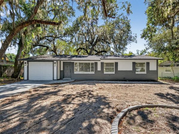 1611 HAMPTON ROAD, LEESBURG, FL 34748