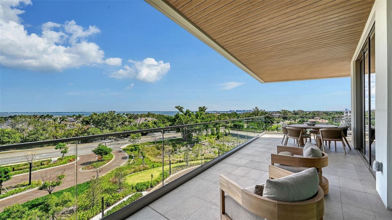 1591 Gulf Of Mexico Drive, Unit 512, Longboat Key, FL 34228 Photo