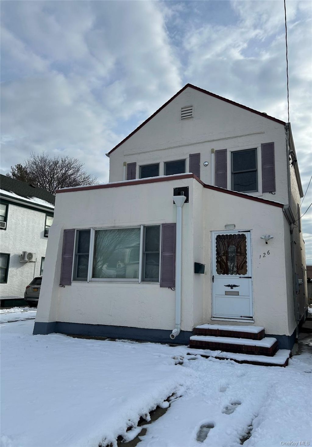126 2 Street, New Hyde Park, NY 11040 Main Photo