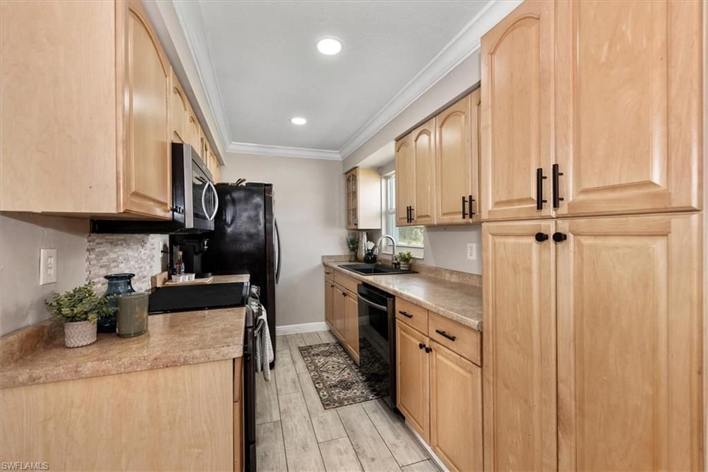 1805 Cornwallis Pkwy, Cape Coral, FL 33904 Photo