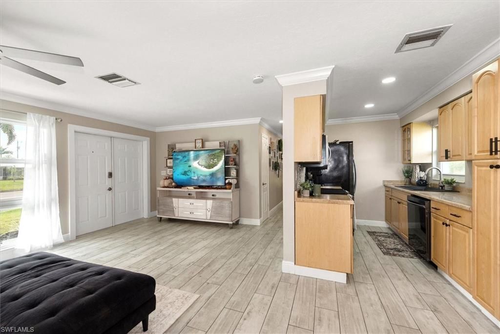 1805 Cornwallis Pkwy, Cape Coral, FL 33904 Photo
