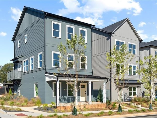 371 Kings Landing, Hapeville, GA 30354