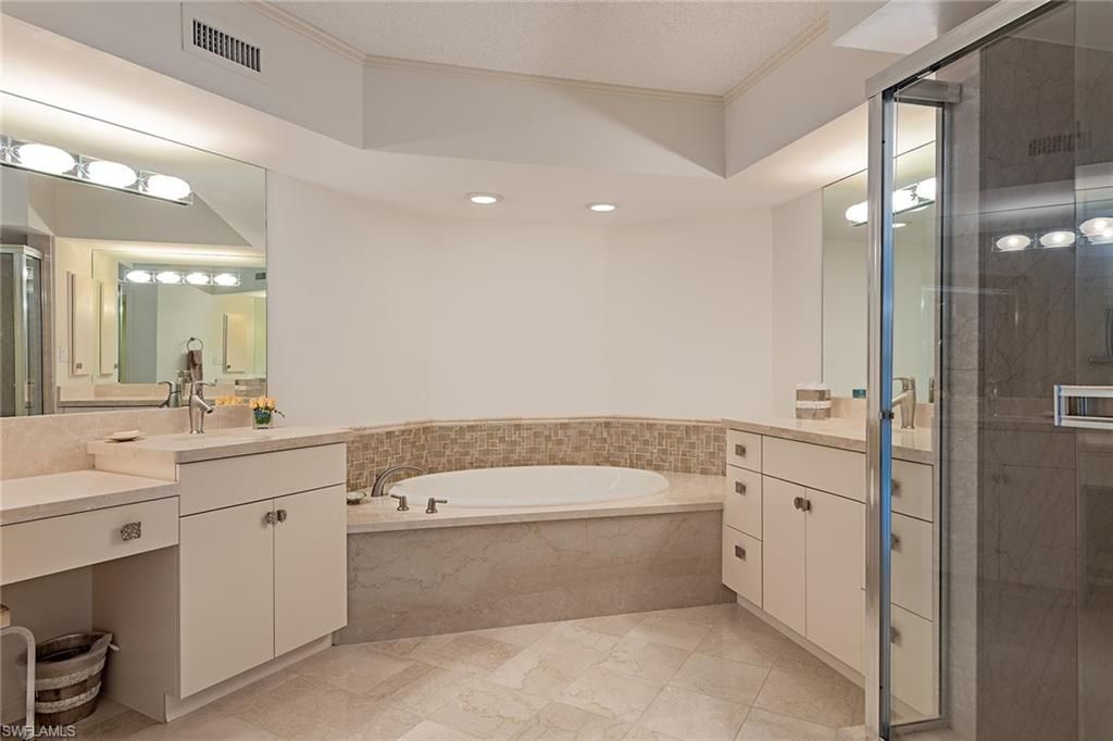 4251 Gulf Shore Blvd N, Unit 11B, Naples, FL 34103 Photo