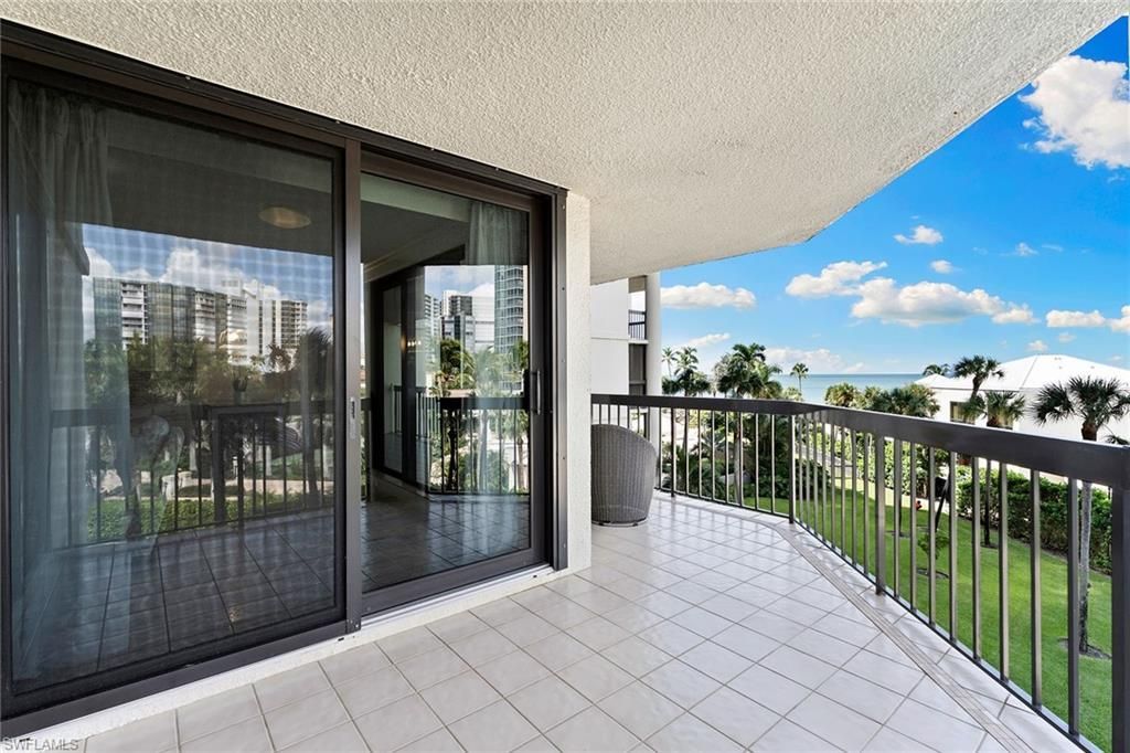 4551 Gulf Shore Blvd N, Unit 400, Naples, FL 34103 Photo
