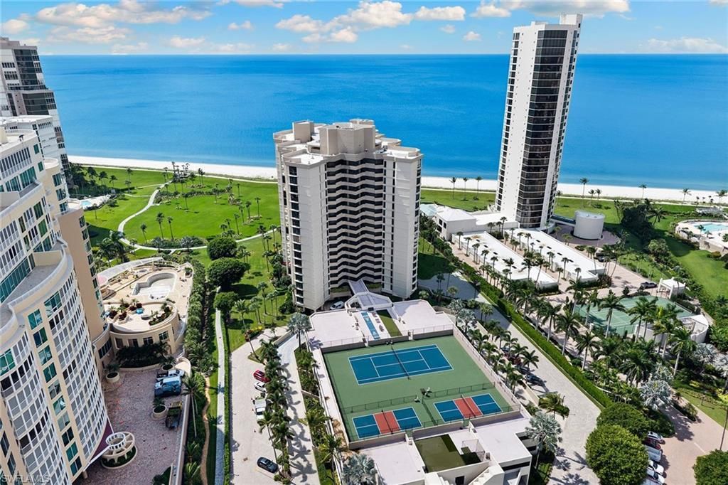 4551 Gulf Shore Blvd N, Unit 400, Naples, FL 34103 Photo