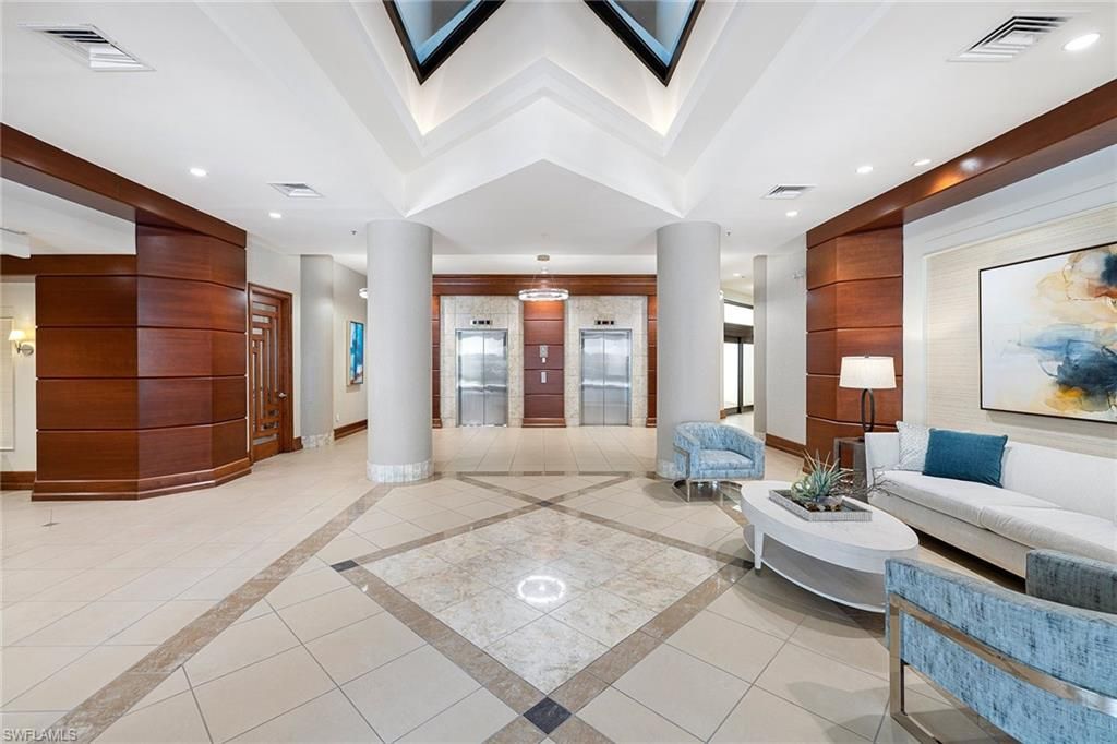 4551 Gulf Shore Blvd N, Unit 400, Naples, FL 34103 Photo