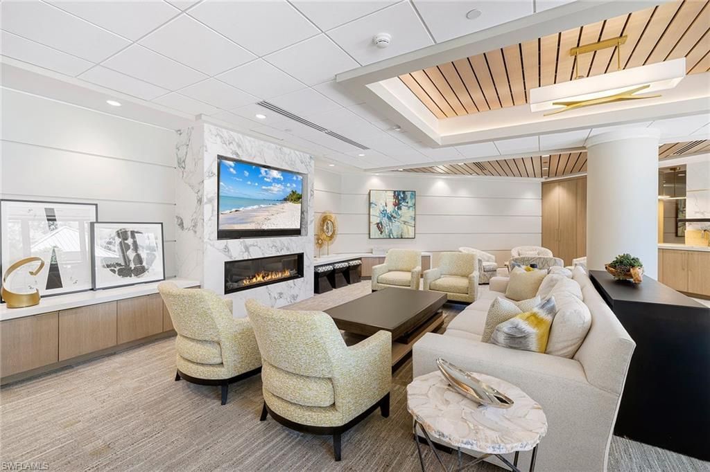 4551 Gulf Shore Blvd N, Unit 400, Naples, FL 34103 Photo