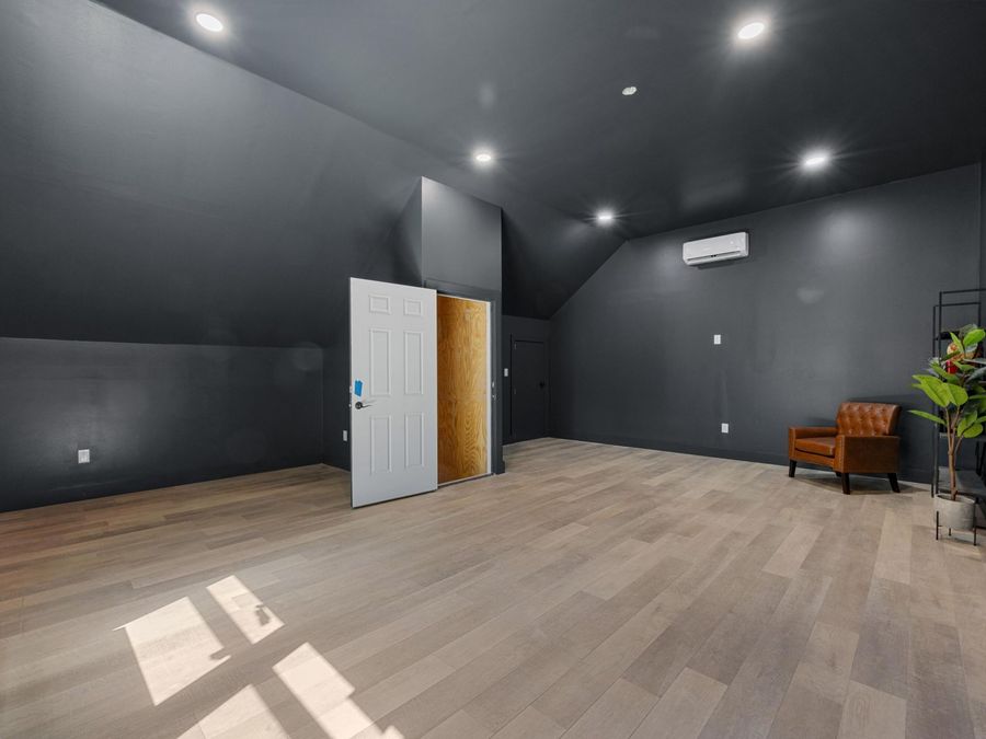 Property Image 130