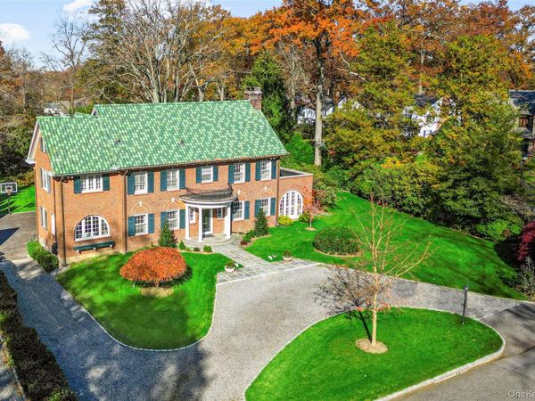 290 Overlook Road, New Rochelle, NY 10804