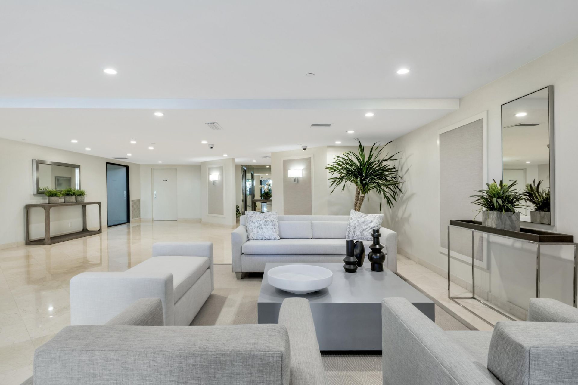 2778 S Ocean Boulevard, Unit S407, Palm Beach, FL 33480 Photo