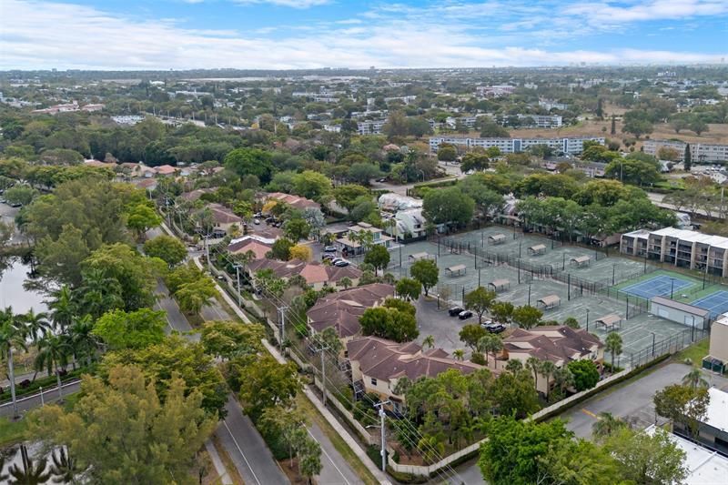 2990 Deer Creek Country Club Boulevard, Unit 2990, Deerfield Beach, FL 33442 Photo