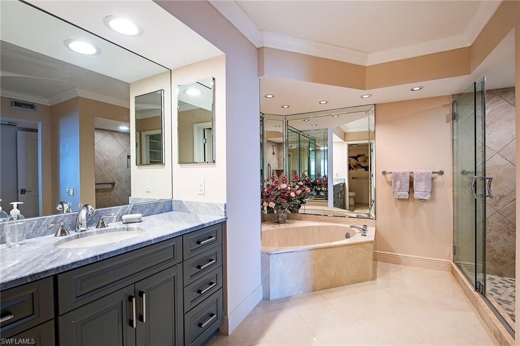 4401 Gulf Shore Blvd N, Unit 1007, Naples, FL 34103 Photo