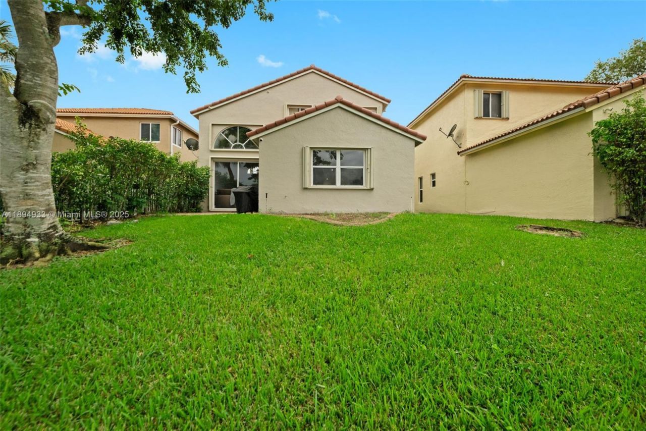 1611 SW 158th Ave, Pembroke Pines, FL 33027 Photo