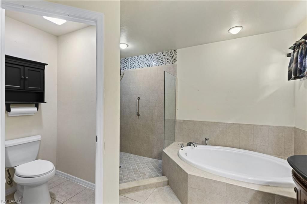 1526 NW 24th Ter, Cape Coral, FL 33993 Photo