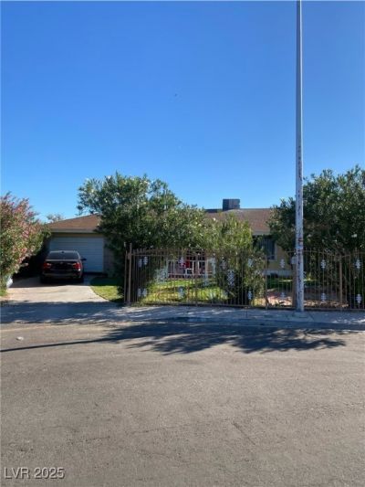 231 Samantha Street, Las Vegas, NV 89110 Main Photo