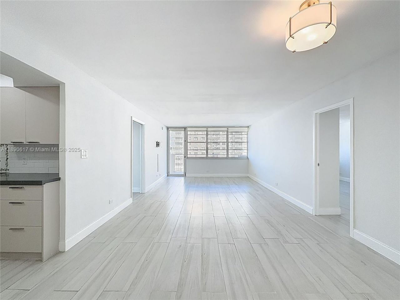 250 174th St, Unit 1211, Sunny Isles Beach, FL 33160 Photo