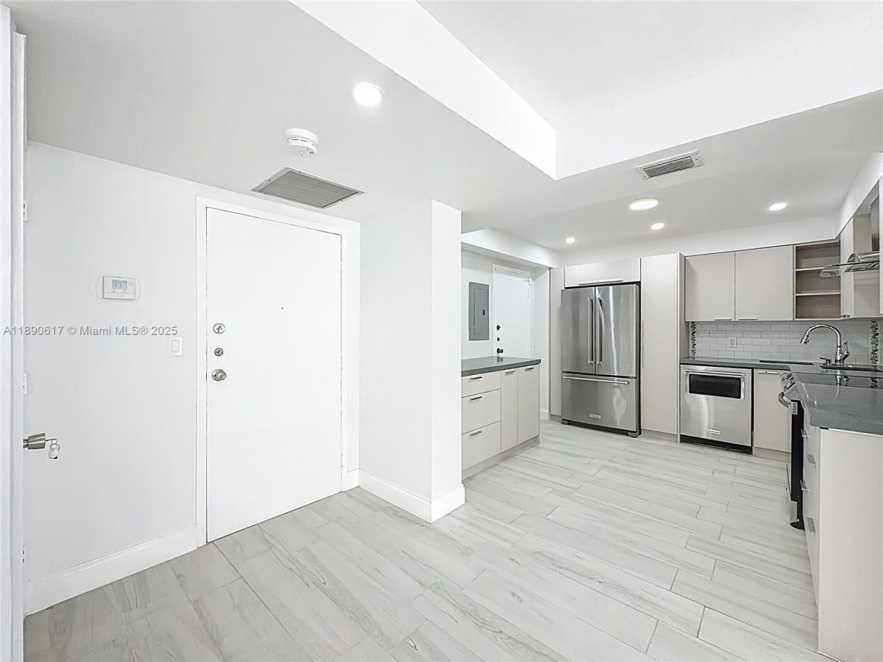 250 174th St, Unit 1211, Sunny Isles Beach, FL 33160 Photo