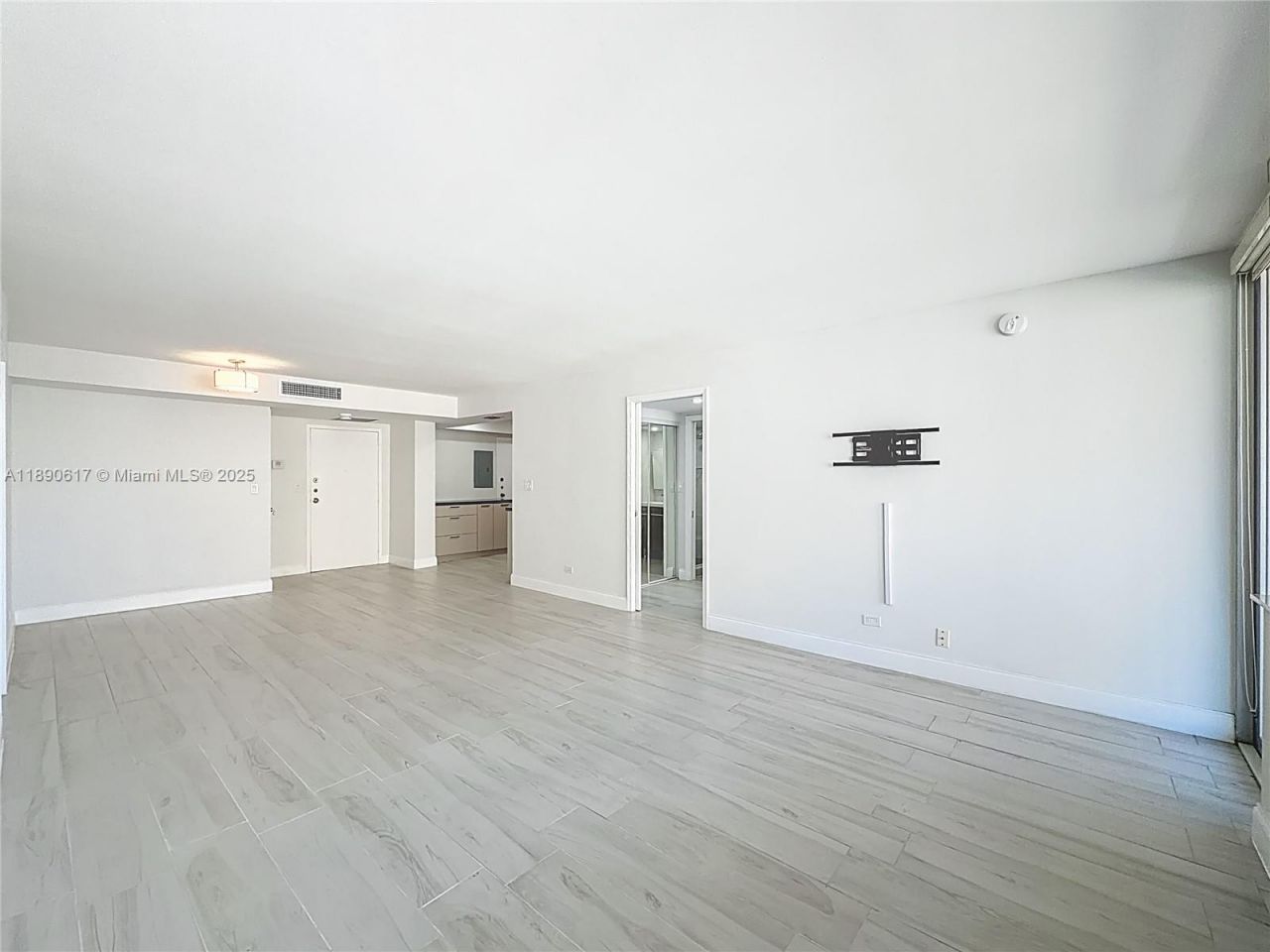 250 174th St, Unit 1211, Sunny Isles Beach, FL 33160 Photo