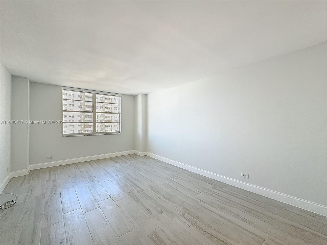 250 174th St, Unit 1211, Sunny Isles Beach, FL 33160 Photo