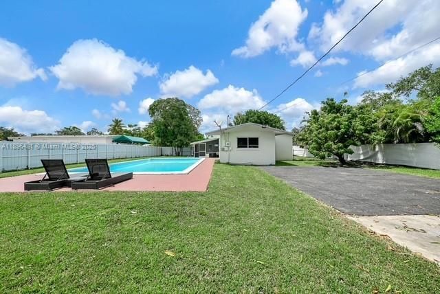 9740 Cutler Ridge Dr, Cutler Bay, FL 33157 Photo