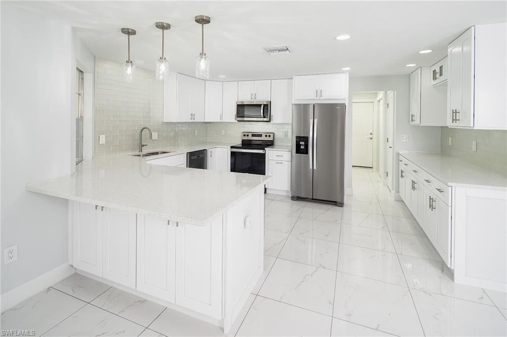 320 Bow Line Dr, Naples, FL 34103 Photo