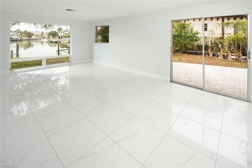 320 Bow Line Dr, Naples, FL 34103 Photo