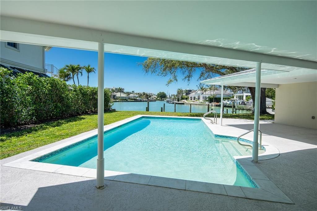 320 Bow Line Dr, Naples, FL 34103 Photo