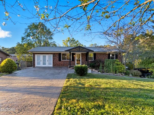 2833 Ithaca Drive, Knoxville, TN 37918