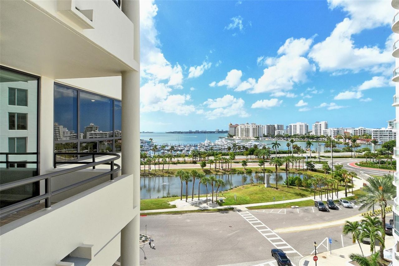 1255 N Gulfstream Avenue, Unit 702, Sarasota, FL 34236 Photo