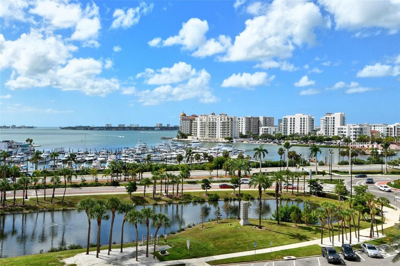 1255 N Gulfstream Avenue, Unit 702, Sarasota, FL 34236 Photo