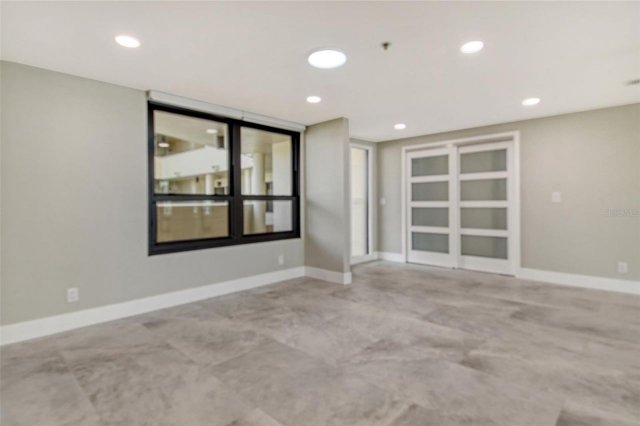 1255 N Gulfstream Avenue, Unit 702, Sarasota, FL 34236 Photo