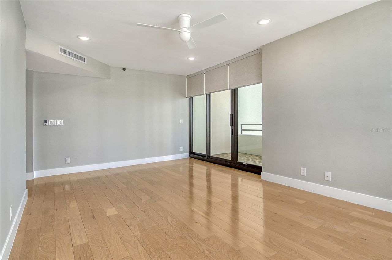 1255 N Gulfstream Avenue, Unit 702, Sarasota, FL 34236 Photo