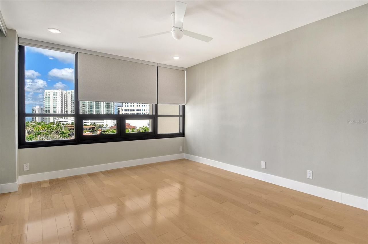 1255 N Gulfstream Avenue, Unit 702, Sarasota, FL 34236 Photo