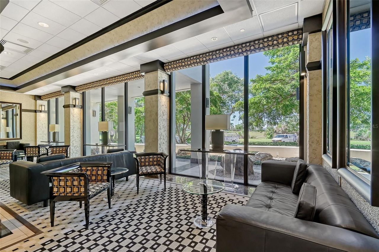 1255 N Gulfstream Avenue, Unit 702, Sarasota, FL 34236 Photo