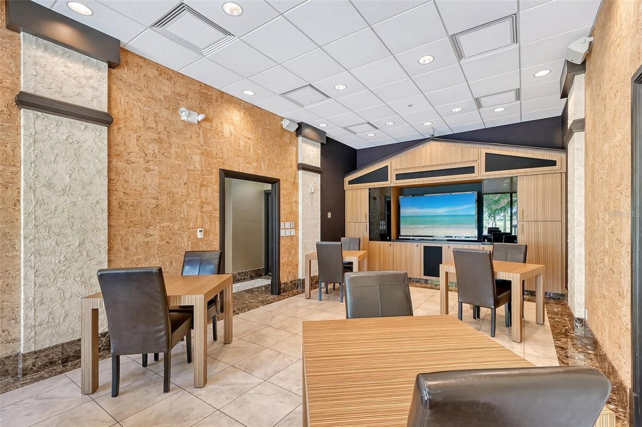 1255 N Gulfstream Avenue, Unit 702, Sarasota, FL 34236 Photo