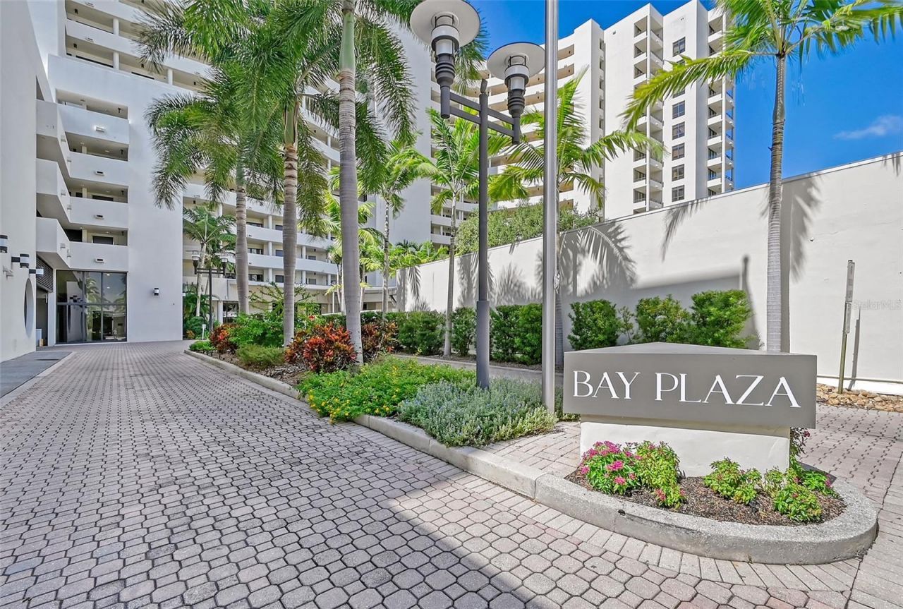 1255 N Gulfstream Avenue, Unit 702, Sarasota, FL 34236 Photo