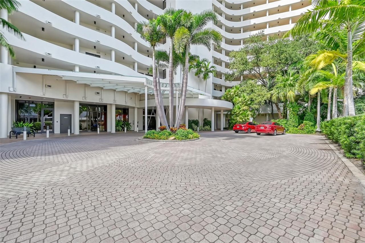 1255 N Gulfstream Avenue, Unit 702, Sarasota, FL 34236 Photo