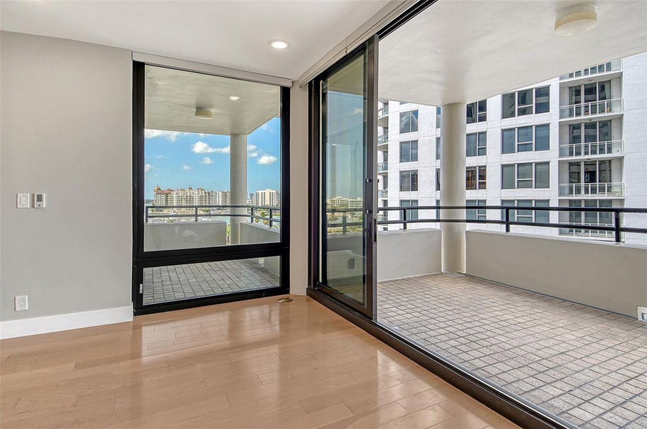 1255 N Gulfstream Avenue, Unit 702, Sarasota, FL 34236 Photo