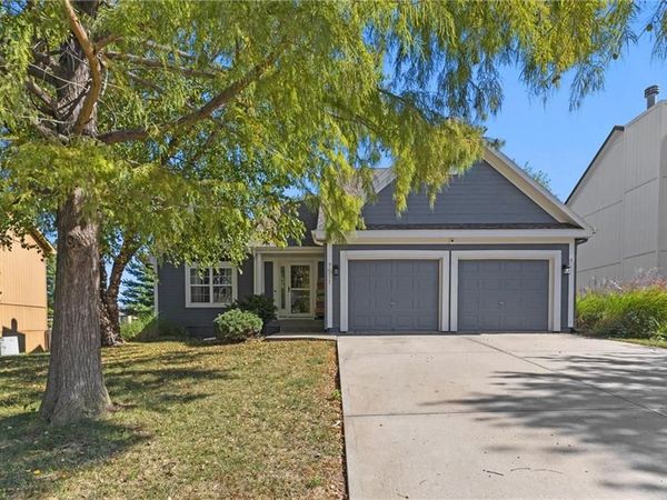 7511 N Lewis Avenue, Kansas City, MO 64158