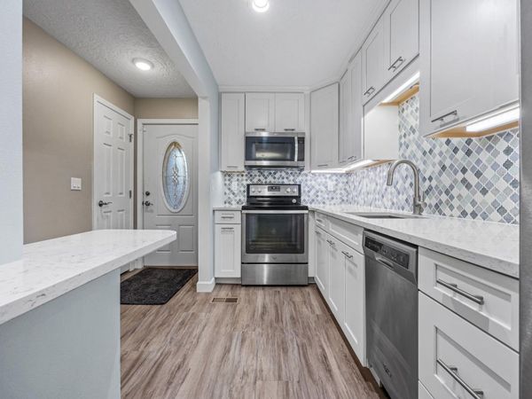 1701 42nd Street S, Fargo, ND 58103