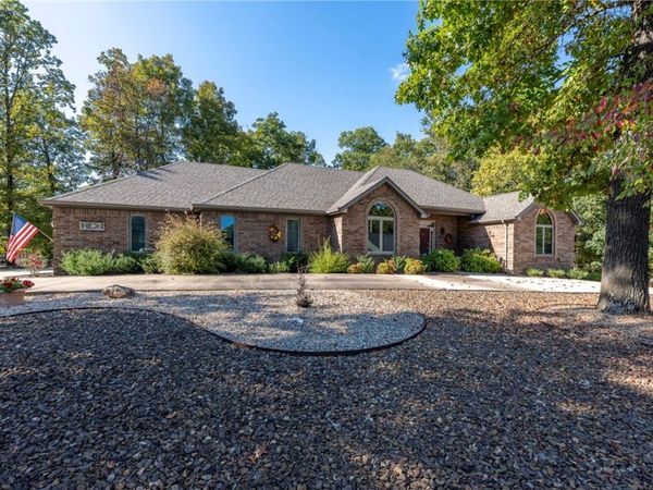 6 Devizis Drive, Bella Vista, AR 72714