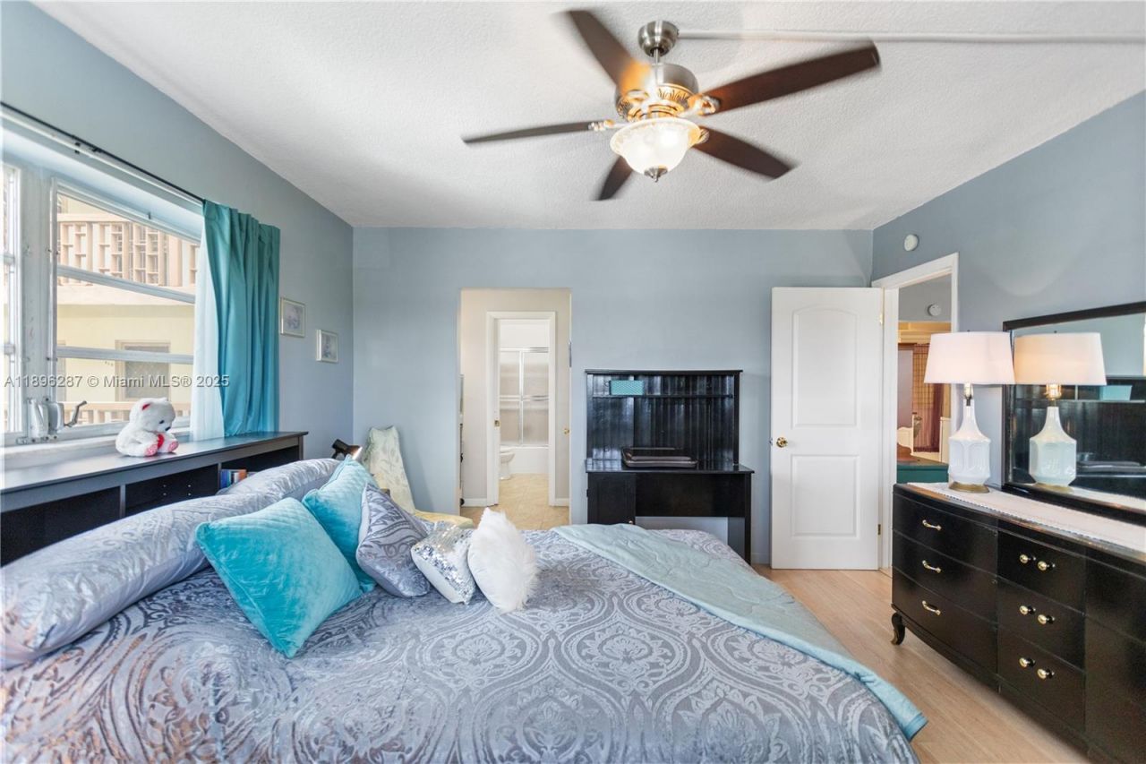 17001 NE 13th Ave, Unit 214, Miami, FL 33162 Photo