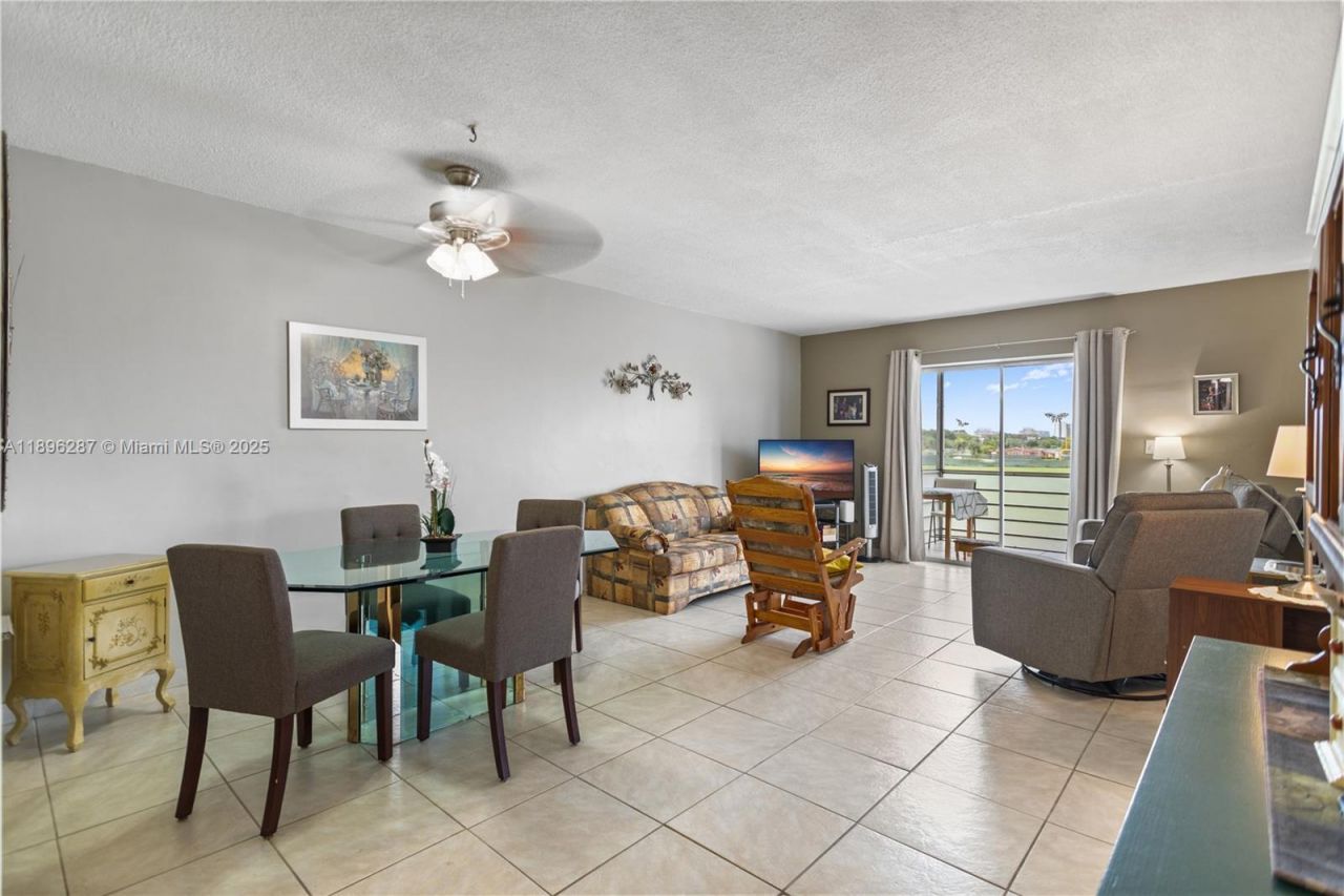 17001 NE 13th Ave, Unit 214, Miami, FL 33162 Photo