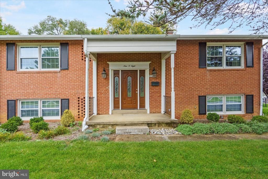 908 Crestwick Road, Baltimore, MD 21286 Main Photo