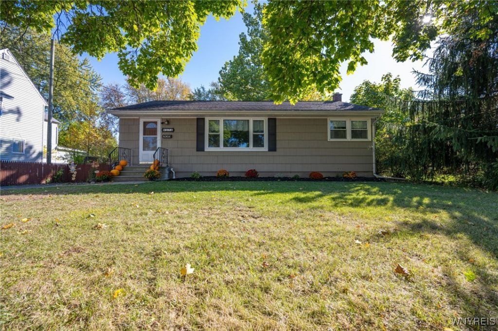 370 Green Street, Lockport, NY 14094 Main Photo