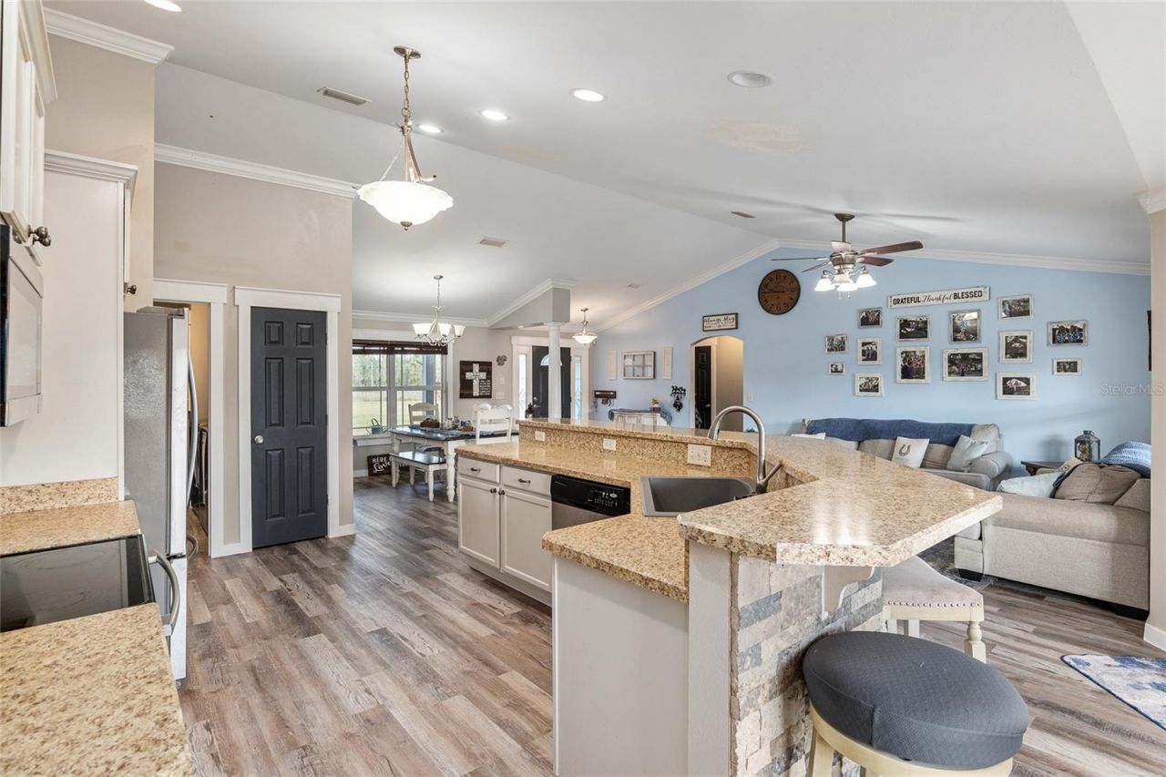 630 SW Marigold Place, Fort White, FL 32038 Photo